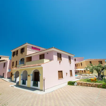 Aparthotel Cala Viola