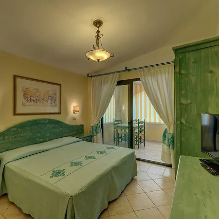 Cala Viola 3*