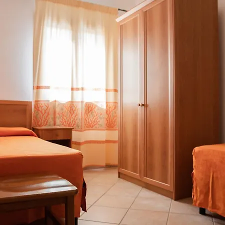 Aparthotel Cala Viola