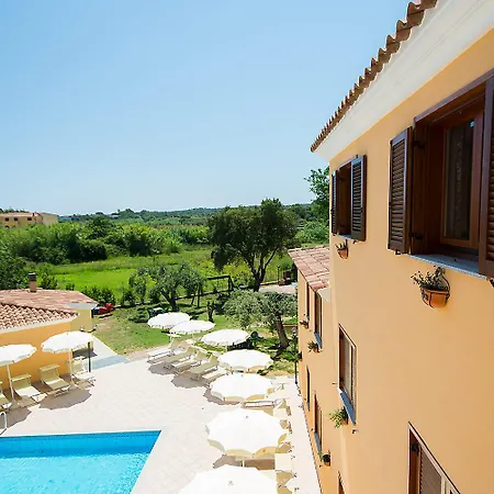 Cala Viola Aparthotel 3*