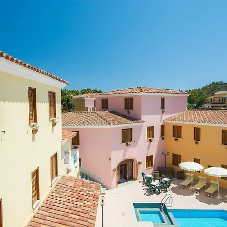 Cala Viola Aparthotel