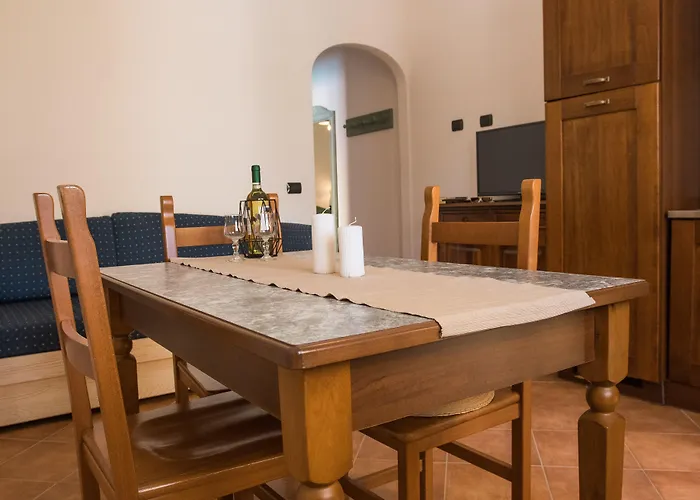 Cala Viola Apartahotel 3*