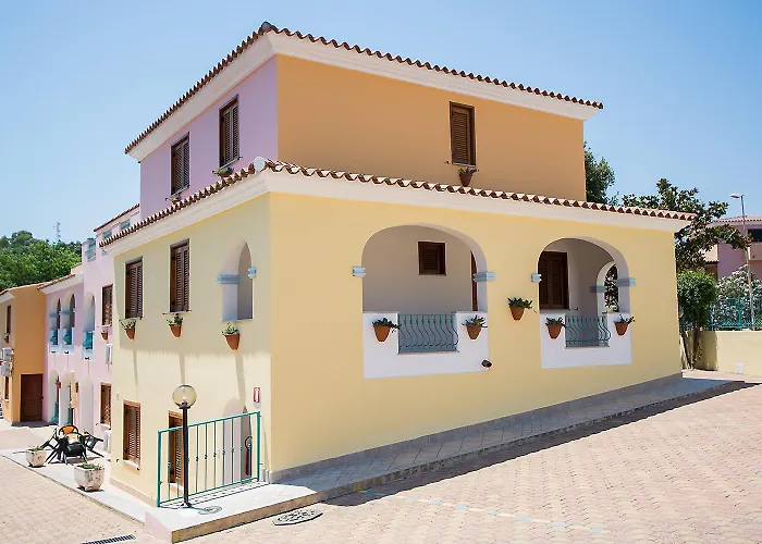 Cala Viola Apartahotel